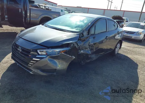 2025 Nissan Versa 1.6 S из США, поврежденный, VIN 3N1CN8DV2SL841510